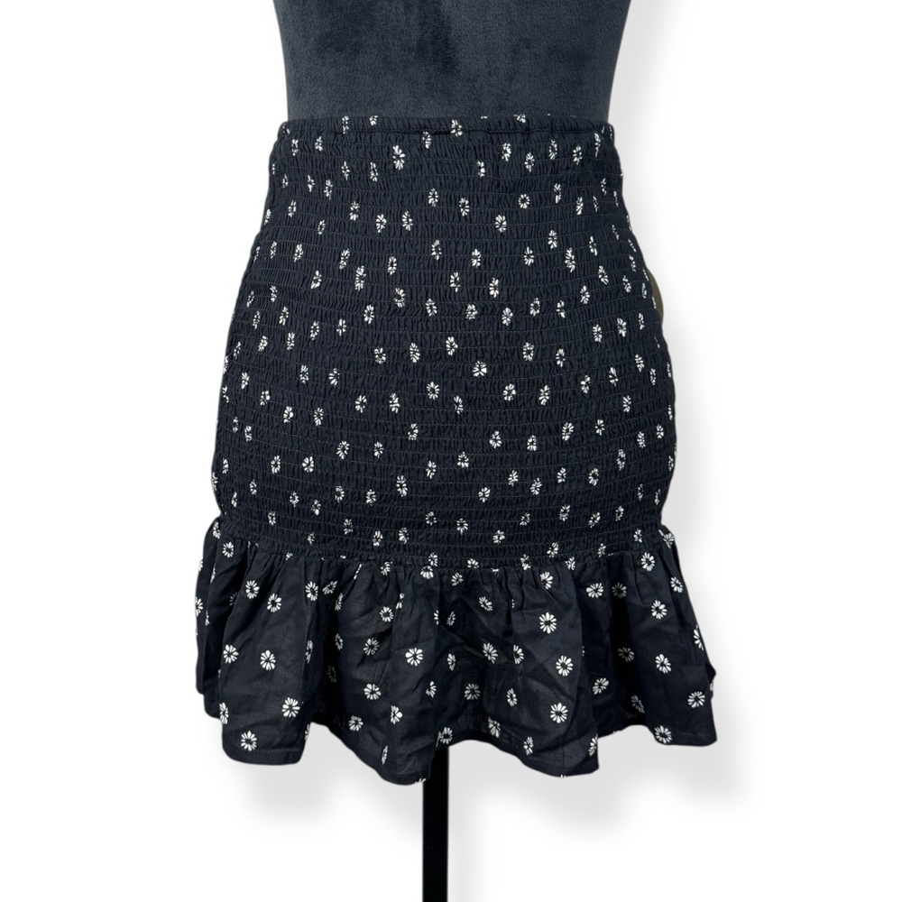 Japna Skirt Womens S Small Black Smocked Ruffled Hem Pull On Mini Skirt NWT